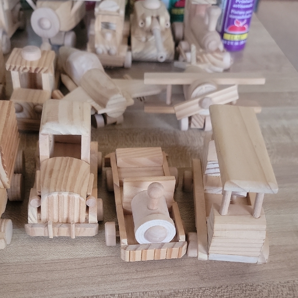 Natural Wood Toy Vehicle Craft Set - Picture 2 of 11
